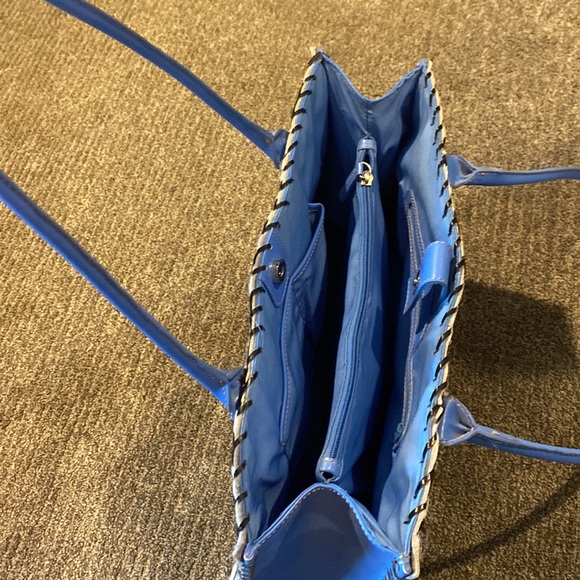 Zebra Purse Tote - Picture 4 of 8